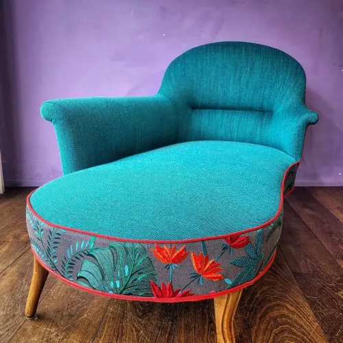 Chaiselongue auf Riccardo ersteigert, neu gepolstern mit Wollstoff 