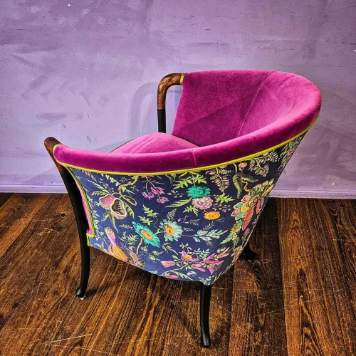 Giorgetti Sessel von Umberto Asnagnon aus den 90er mit floralem Samt