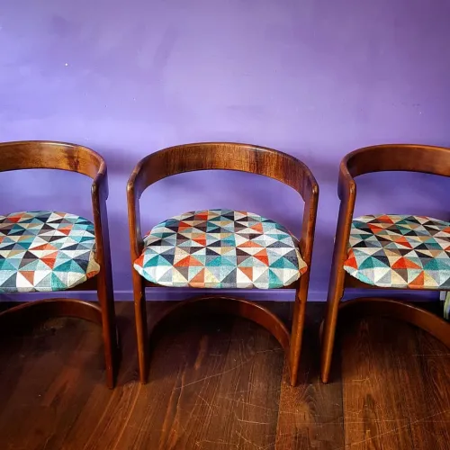 Midcentury Esszimmerstühle neu geboren