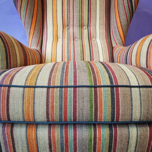 Polsterei Luzern, Ohrensessel mir kecken Streifen 