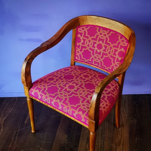 Stuhl restauriert mit Stoff von Backhausen, leider gibt es diese Stoff-Manifaktur nicht mehr