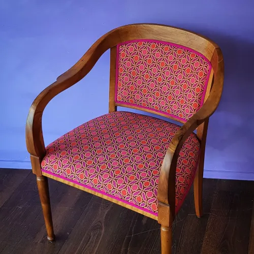 Stuhl restauriert mit Stoff von Backhausen, leider gibt es diese Stoff-Manifaktur nicht mehr