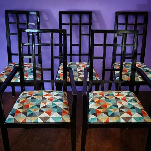  Thonet Stühle 80er-Jahre, neu schwarz gespritzt und neu aufgepolstert 